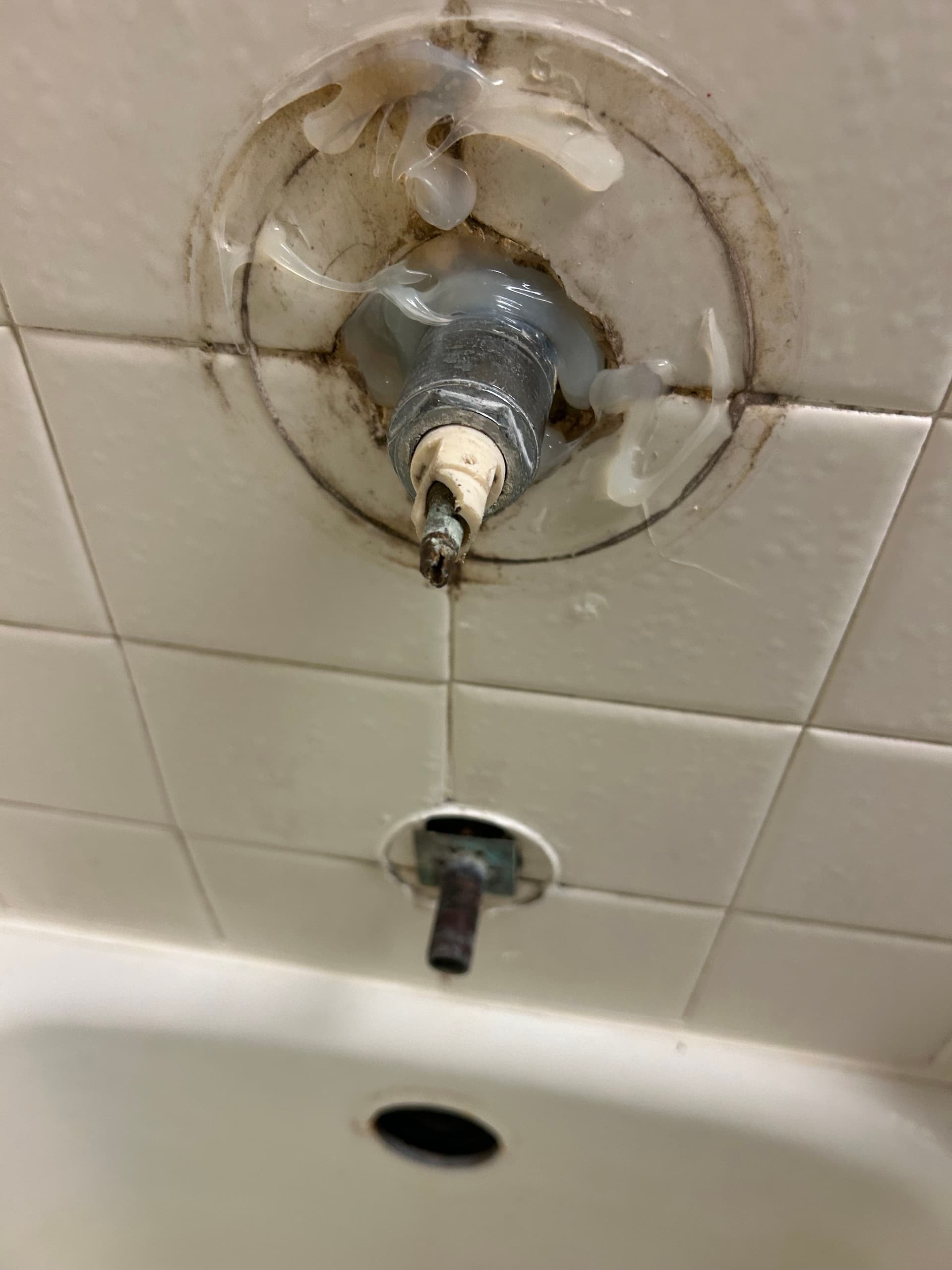 Worn Shower Cartridge Replaced for Full Tub/Shower Control image